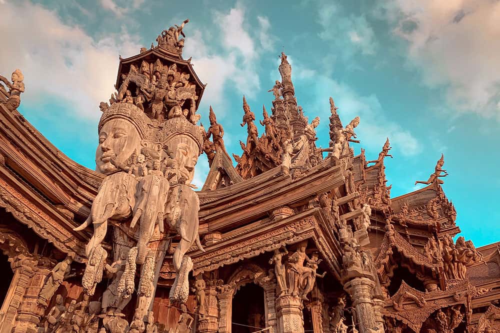ปราสาทสัจธรรม