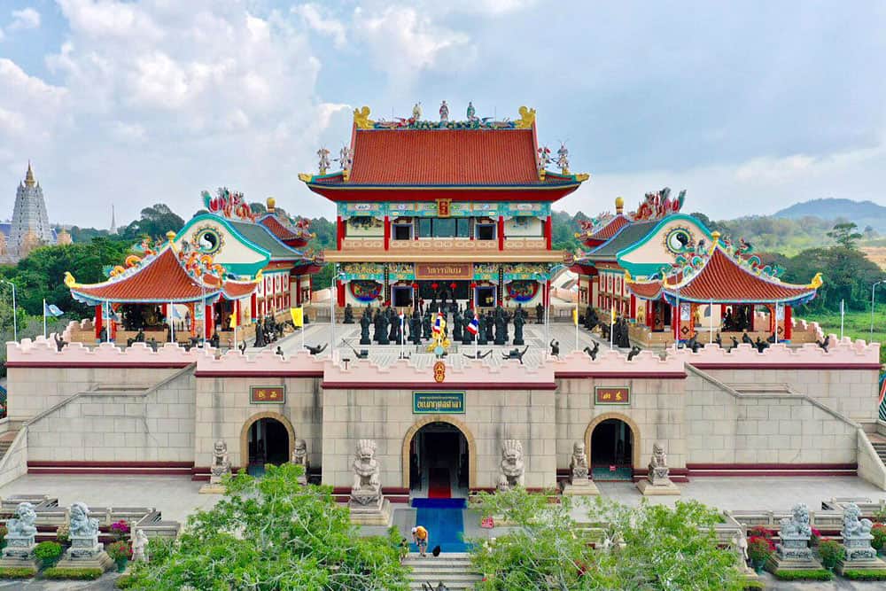 attraction wihan sian temple