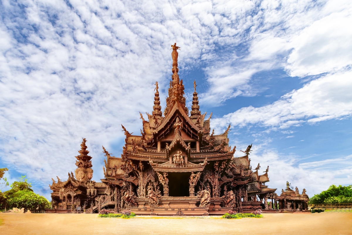 sanctuary of truth pattaya exterior
