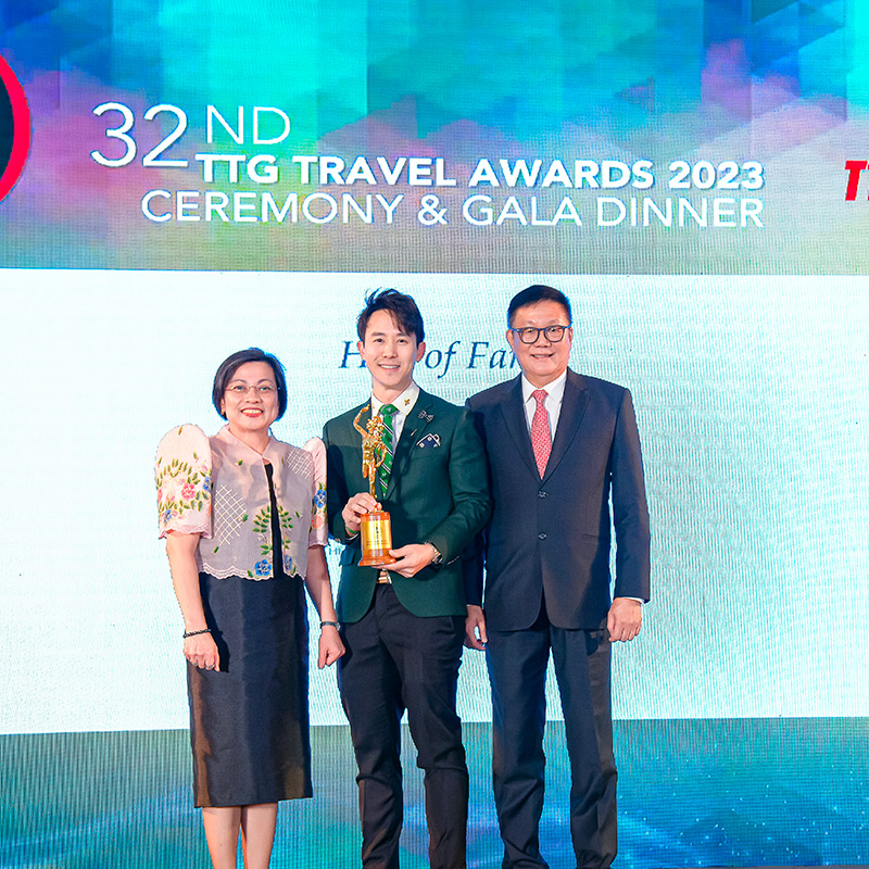 royal cliff team at ttg travel awards 2023
