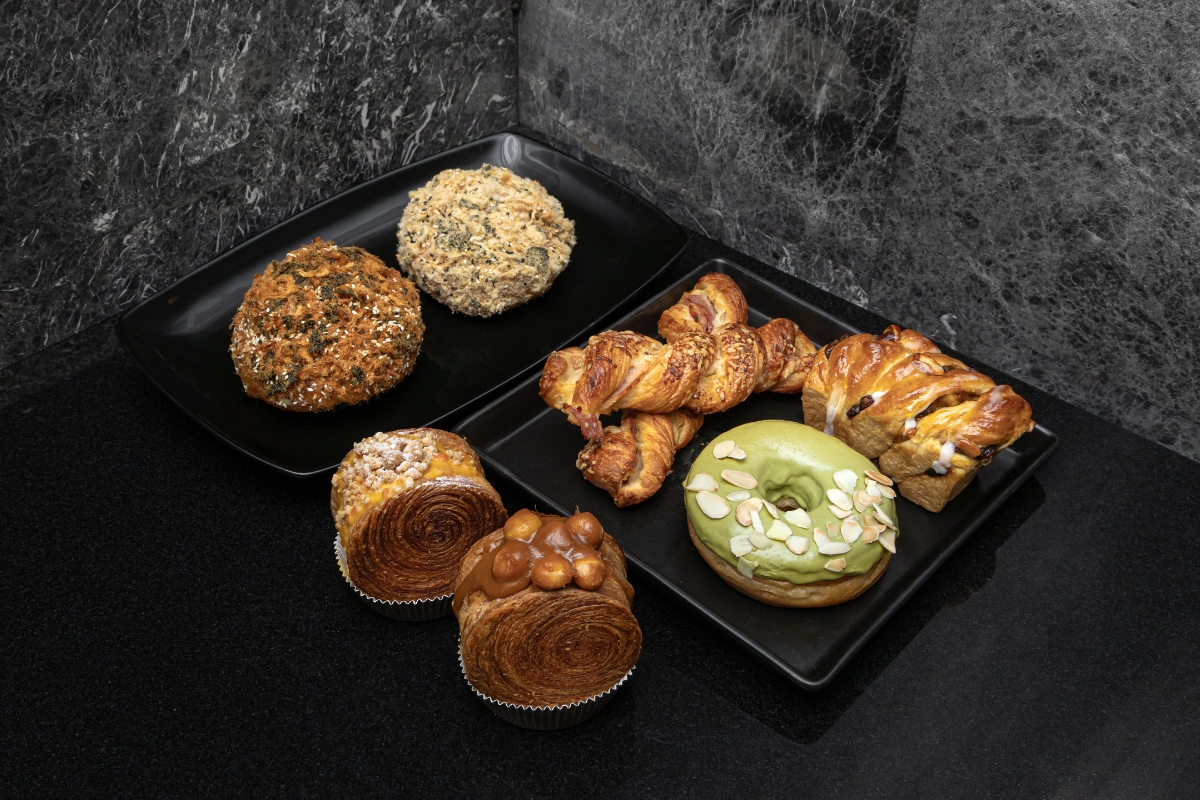 ของหวานที่คาเฟ่ รอยัล