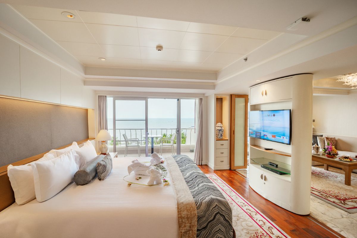 Royal Wing Suite with private ocean views