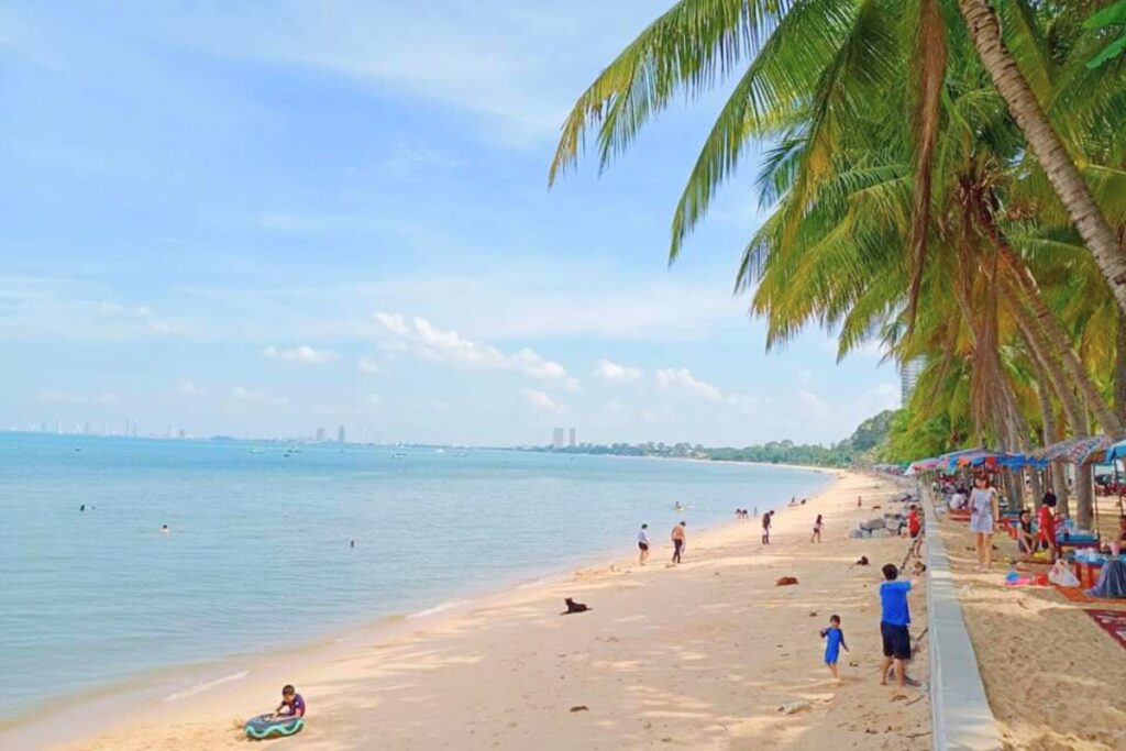 หาดบางเสร่ หาดพัทยาตอนใต้