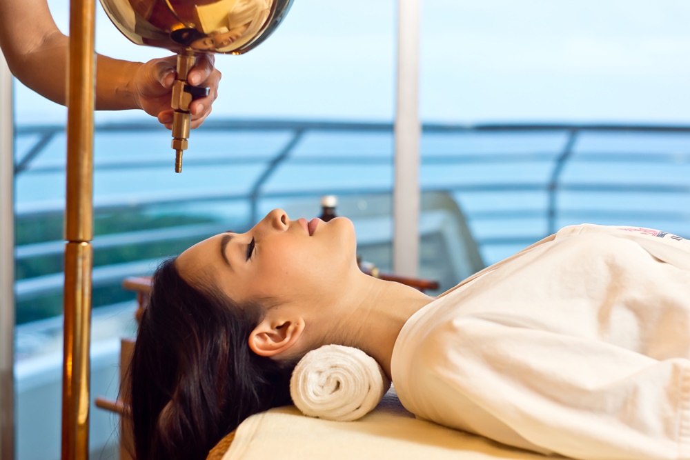 Royal Wing Suites & Spa