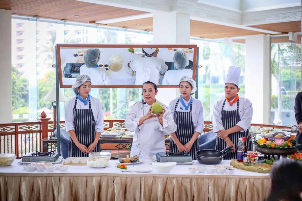 Nah Pah Thai Cooking School