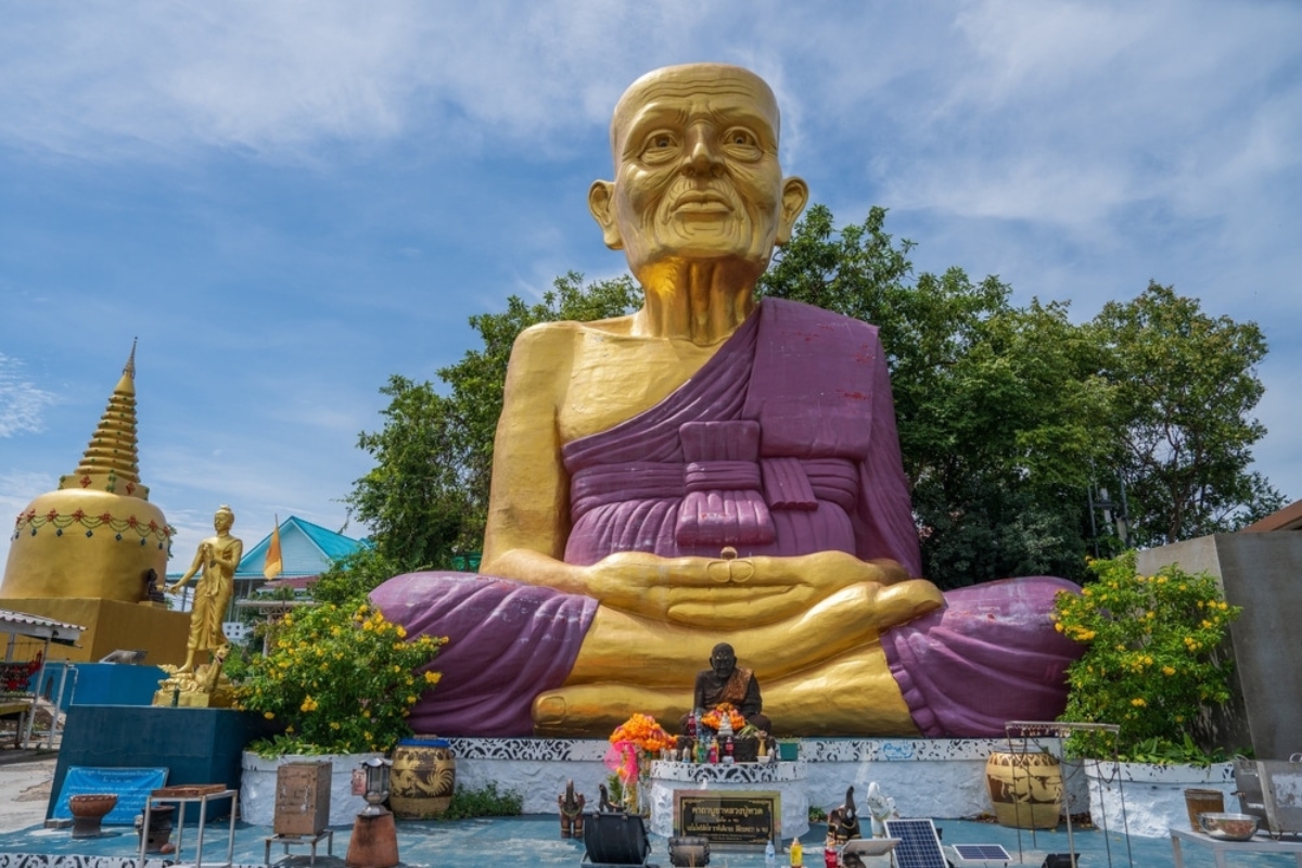 หลวงปู่ทวดประดิษฐานบนเกาะล้าน