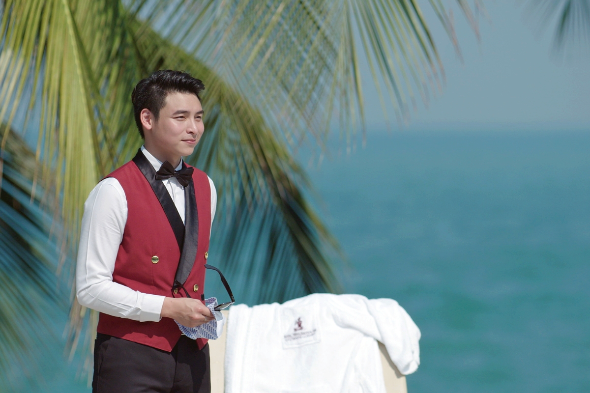 hotel butler at luxury beachfront hotel in pattaya